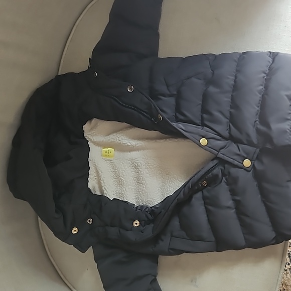 Snow Jacket - Picture 3 of 4